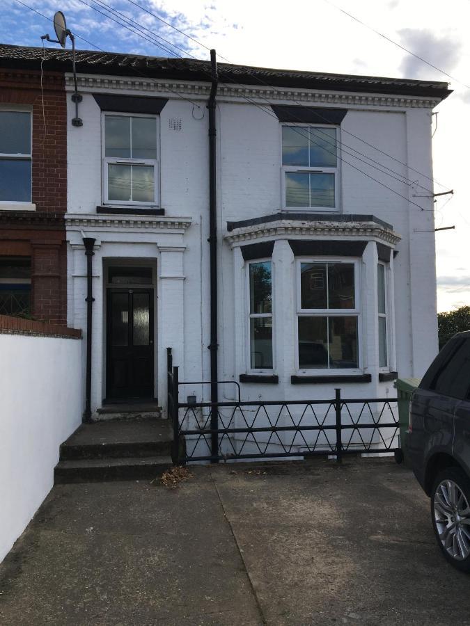 Waterloo Lodge Norwich Bagian luar foto